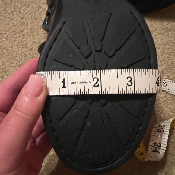 BORN Ankle Boots - Picture 8 of 10